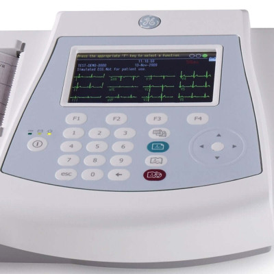 Aparat EKG MAC 600